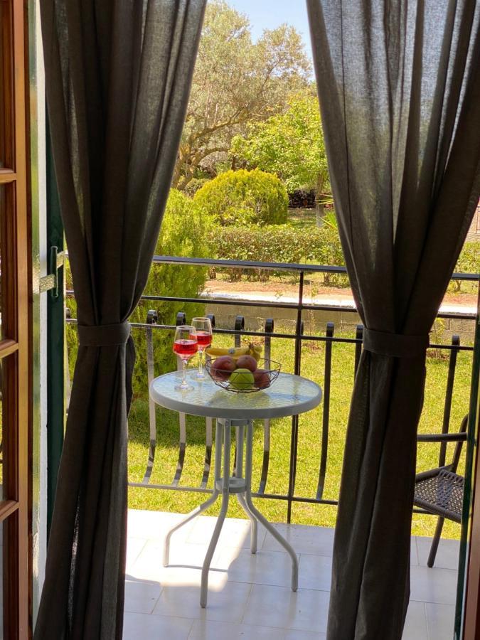 Lemon Tree Apartments B C 아르고스톨리온 외부 사진